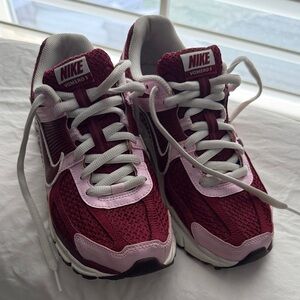 Nike Vomero 5 Red and Pink Sneakers